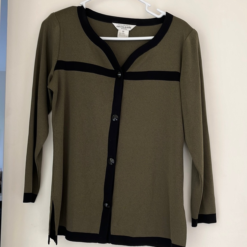 Mistook Exclusively Petite Black Trim Cardigan
